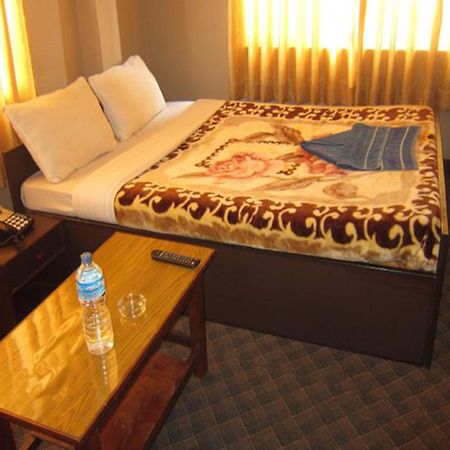 Hotel Aagaman Катманду Екстер'єр фото