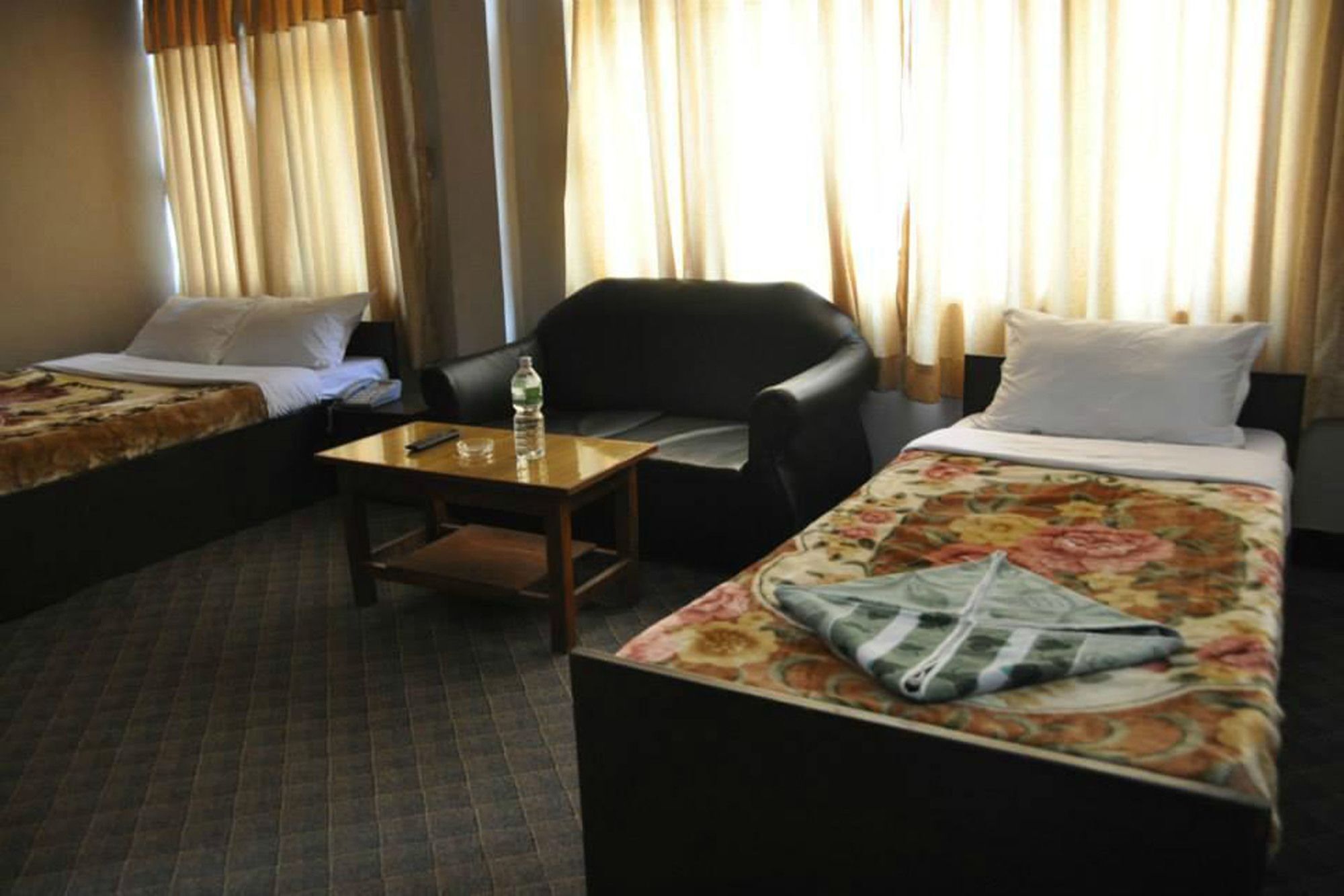 Hotel Aagaman Катманду Екстер'єр фото